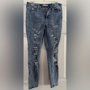 Medium Wash High Rise Distressed Jegging 9/29